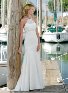 robe de mariee simple blanche avec encolure ronde