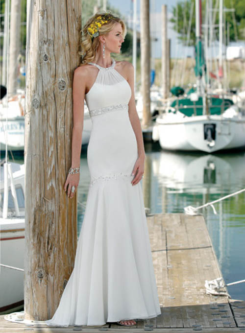 robe de mariee simple blanche avec encolure ronde