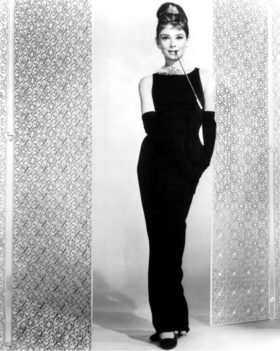  Une robe noire de Audrey Hepburn signée Hubert de Givenchy