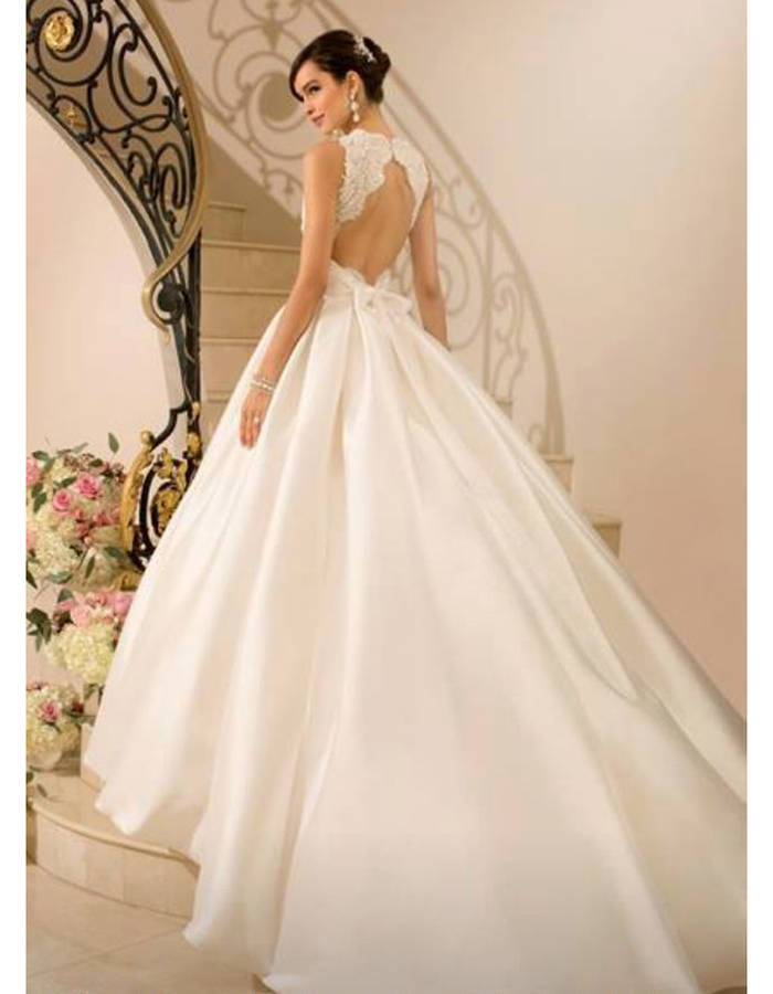 Robe-de-mariee-princesse-dos-nu