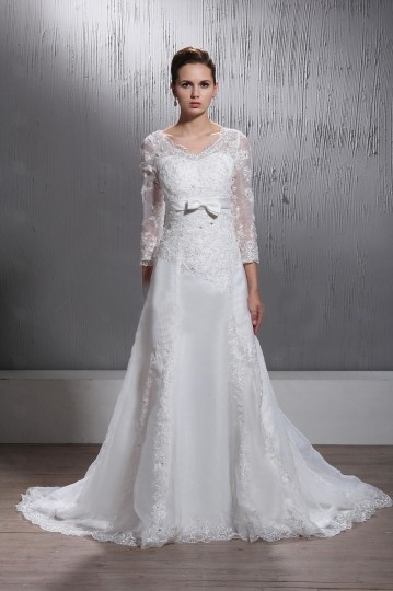 Robe de mariée manches longue dentelle col V