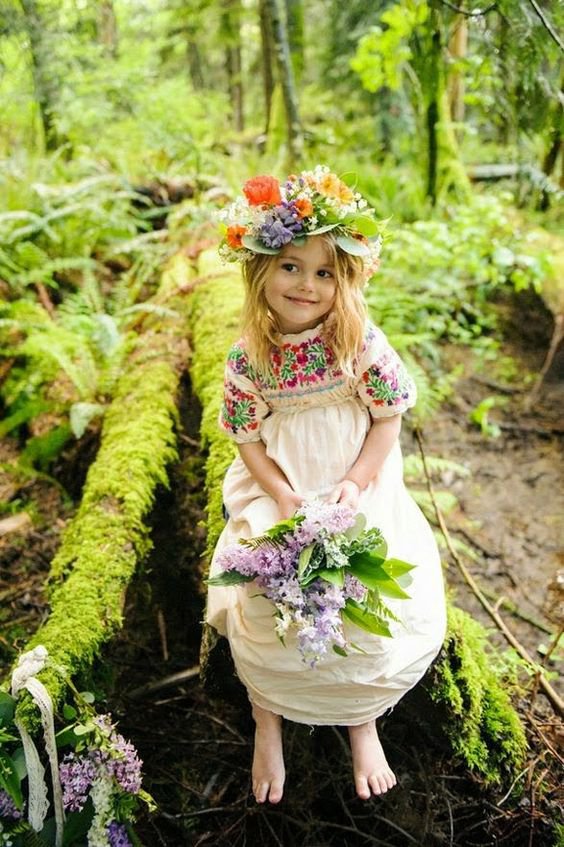 vintage robe à haut brodé pour cérémonie fille