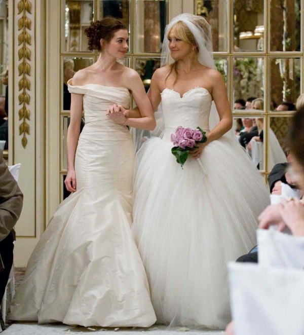 robes mariage bustier droit sirène & bustier cœur princesse de Film Bride Wars