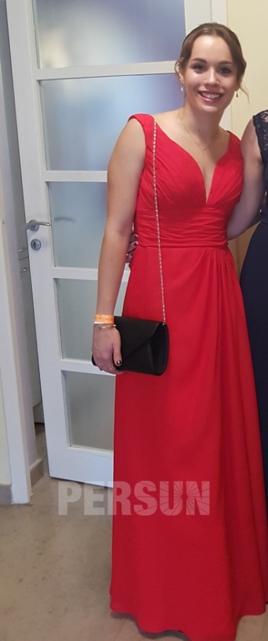 avis client de robe de soirée rouge col en V