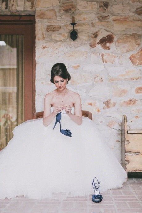 sandales bleues pour mariée