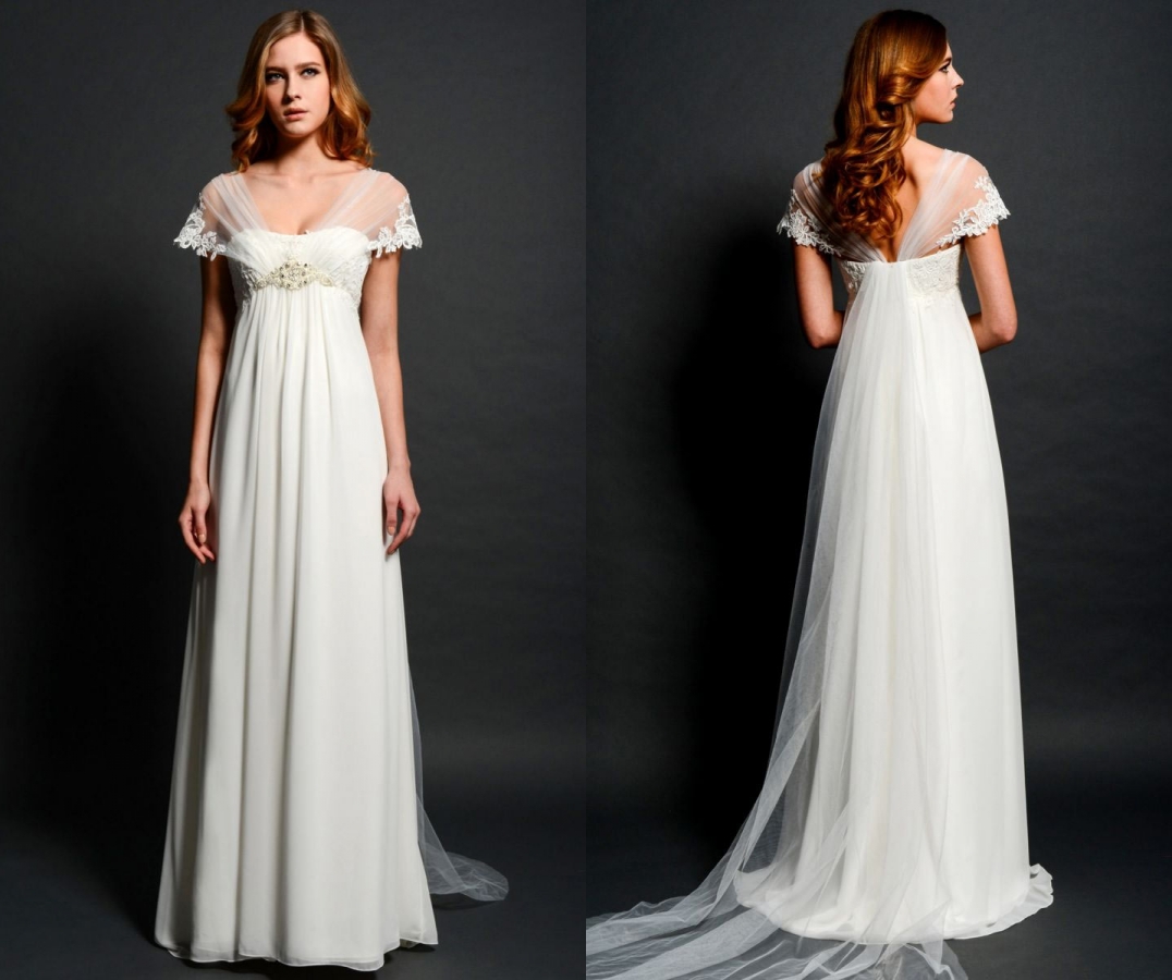 robe de mariée boho empire longue bustier orné de perles et manches courtes en dentelle brodé