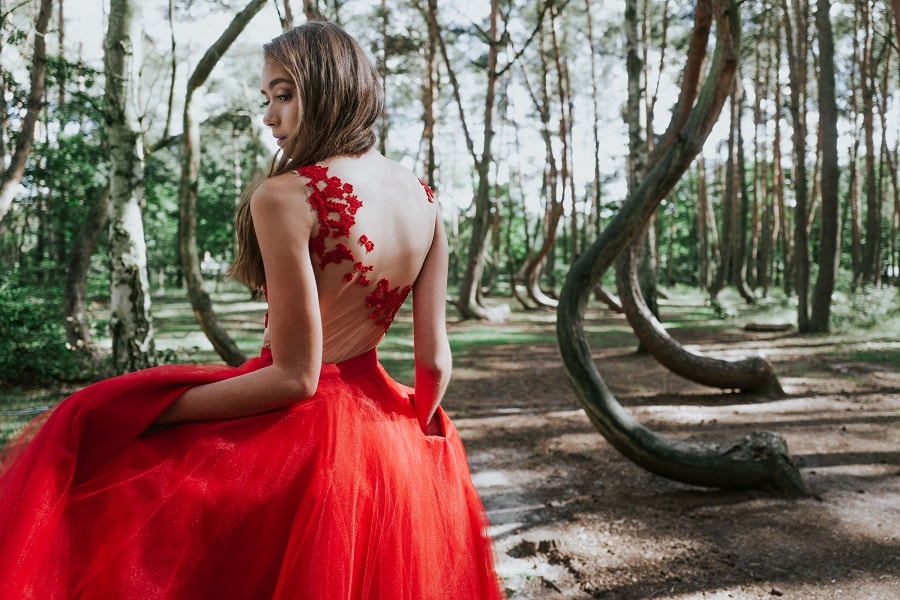 robe de mariée rouge dentelle