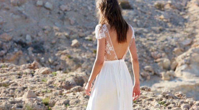 robe de mariée 2020 courte dos nu haut avec manche courte