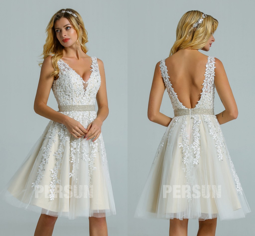 robe de mariée courte dos nu col v en dentelle appliquée ceinturé champagne perlé