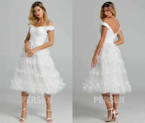 Robe de mariée courte en tulle plumetis ornée de fleurs 3D